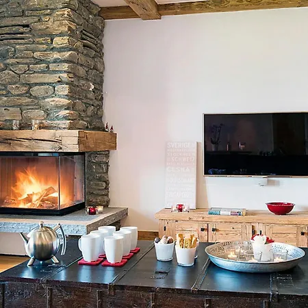 Mountain Penthouse - Esex Tyrol By Oyo Apartment